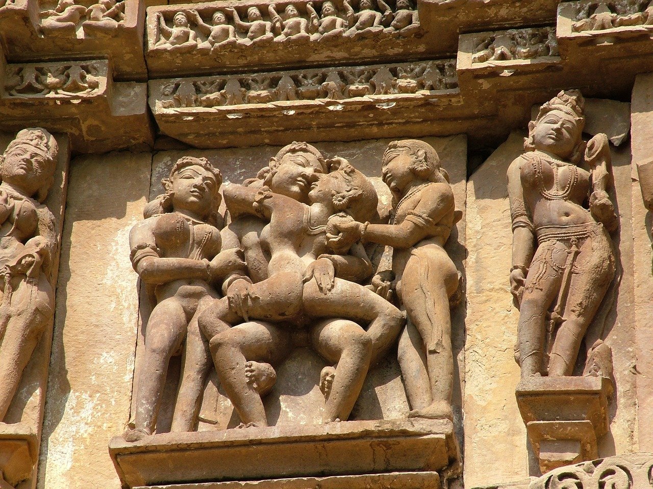 KAMASUTRA. POPULIARIAUSIOS IR NEĮPRASČIAUSIOS POZOS: KOKIOS JOS?